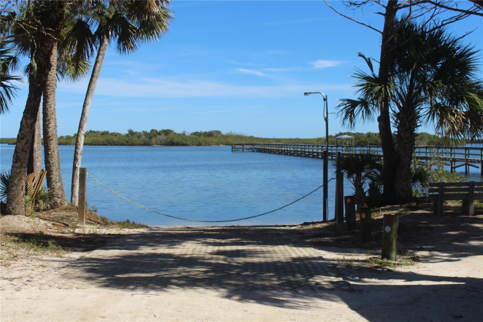 Image 51 of 53 For 415 Sioux Boulevard