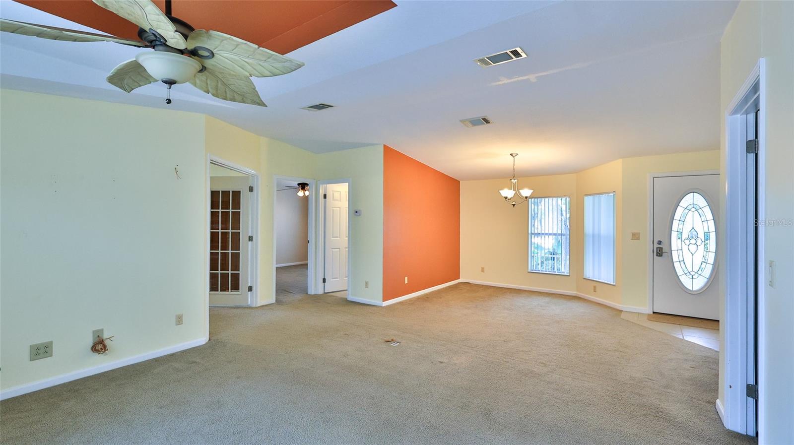 Image 9 of 53 For 415 Sioux Boulevard