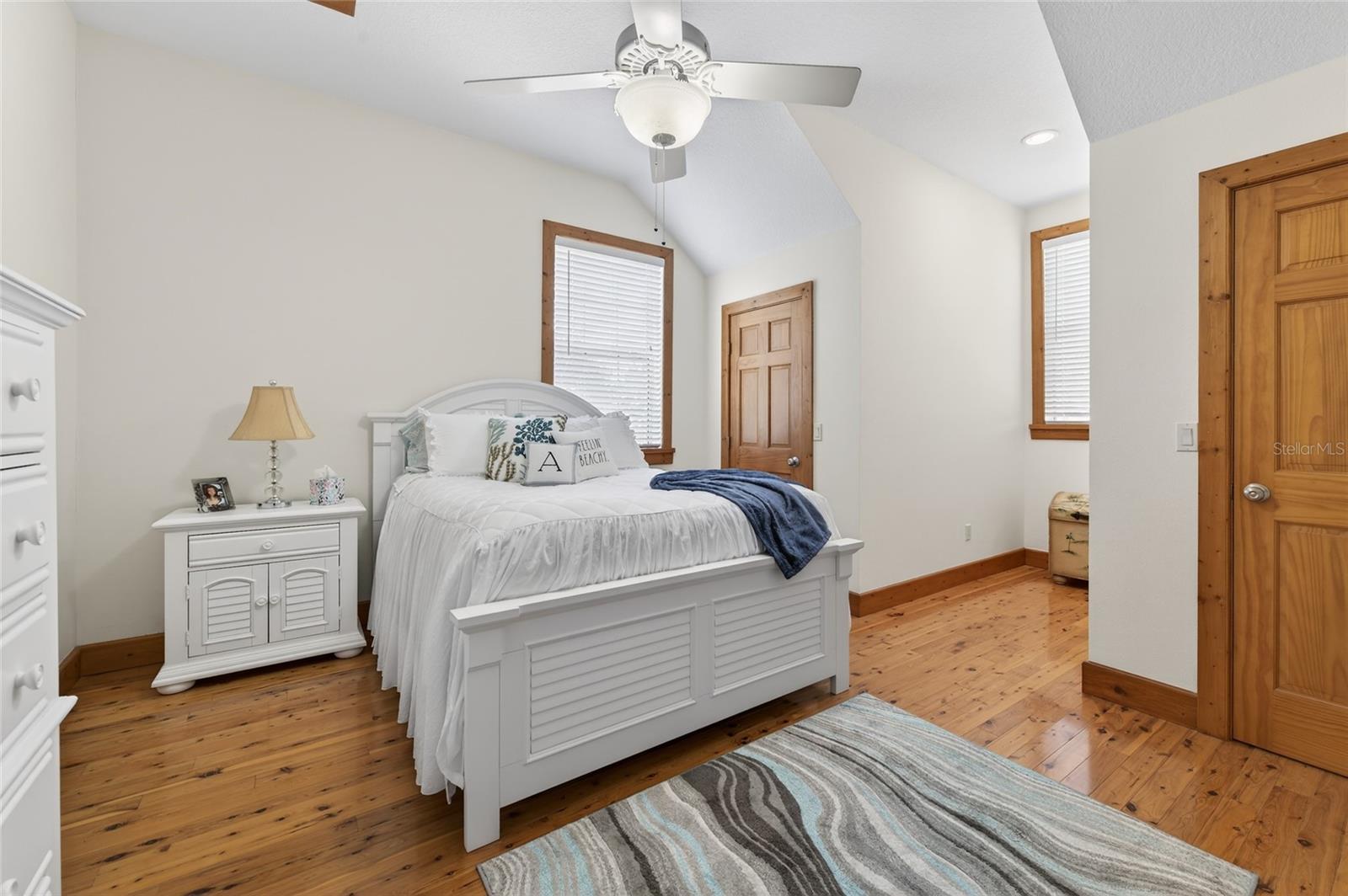 Image 23 of 35 For 229 Randle Avenue