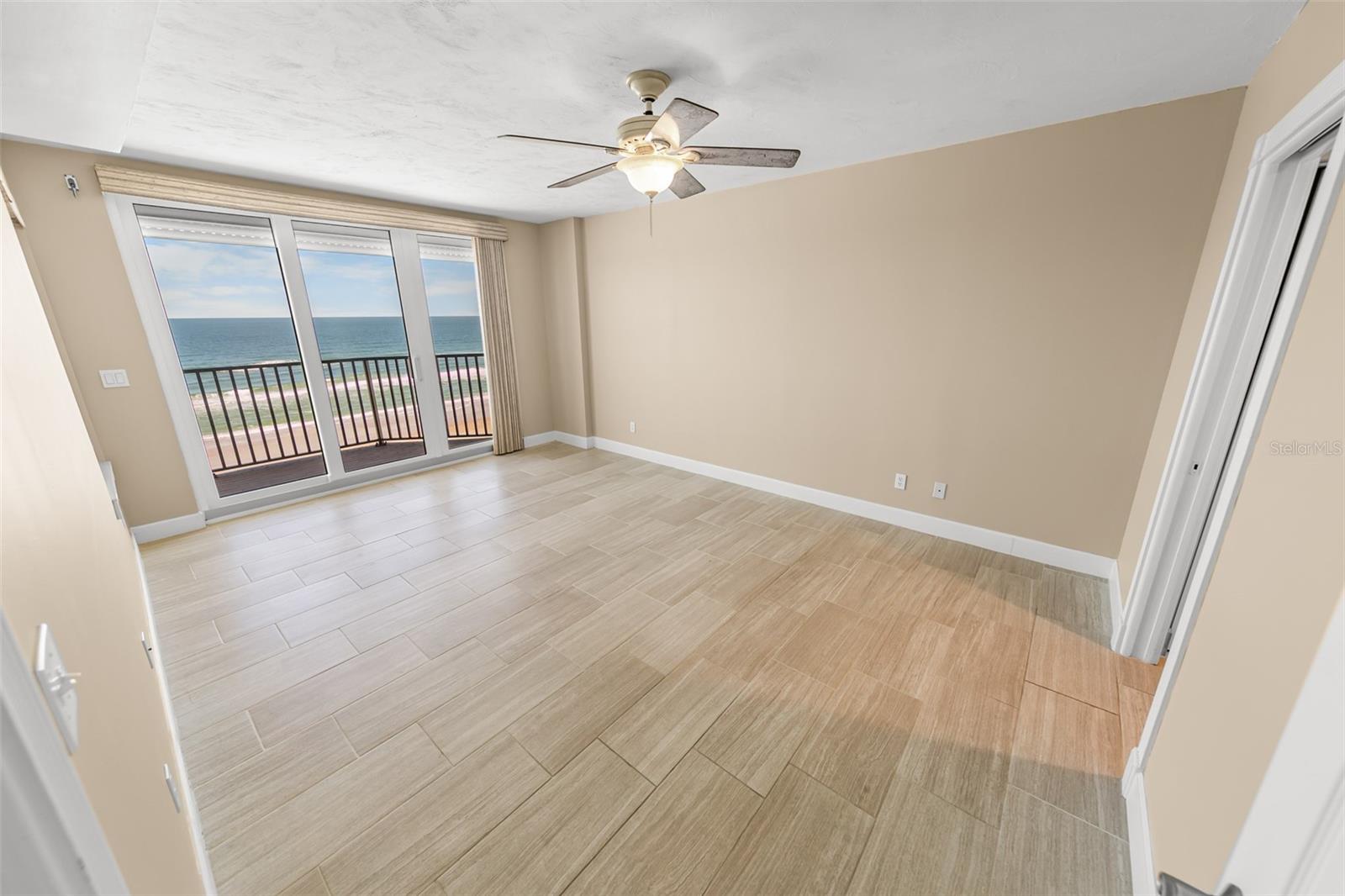 Image 19 of 62 For 4651 Atlantic Avenue 705