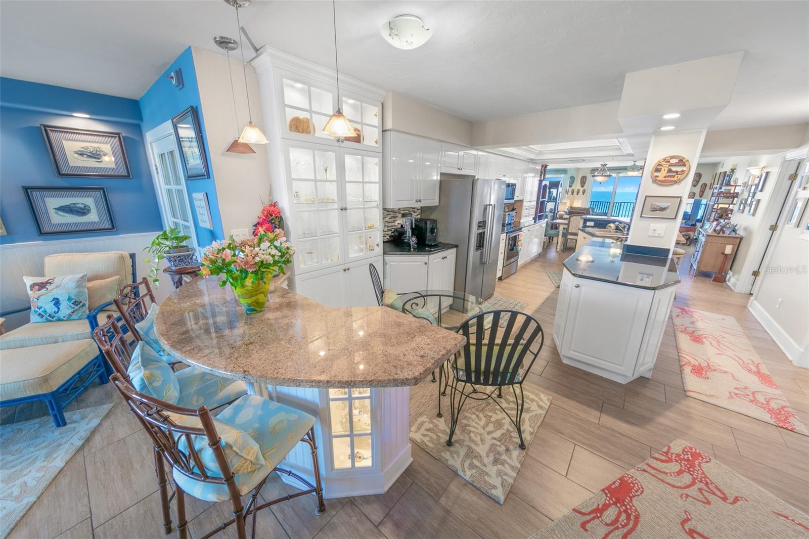 Image 30 of 62 For 4651 Atlantic Avenue 705