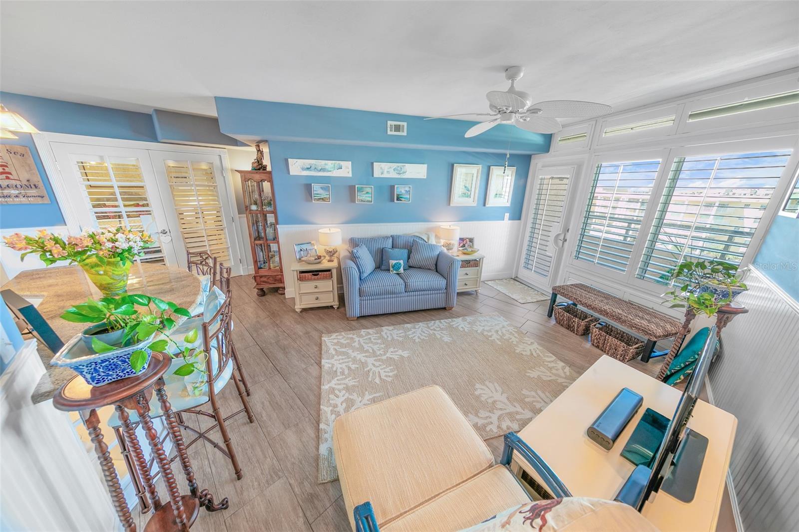 Image 32 of 62 For 4651 Atlantic Avenue 705