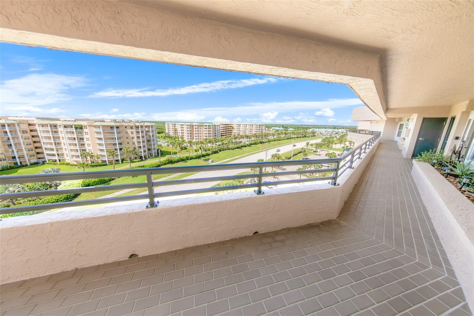 Image 47 of 62 For 4651 Atlantic Avenue 705