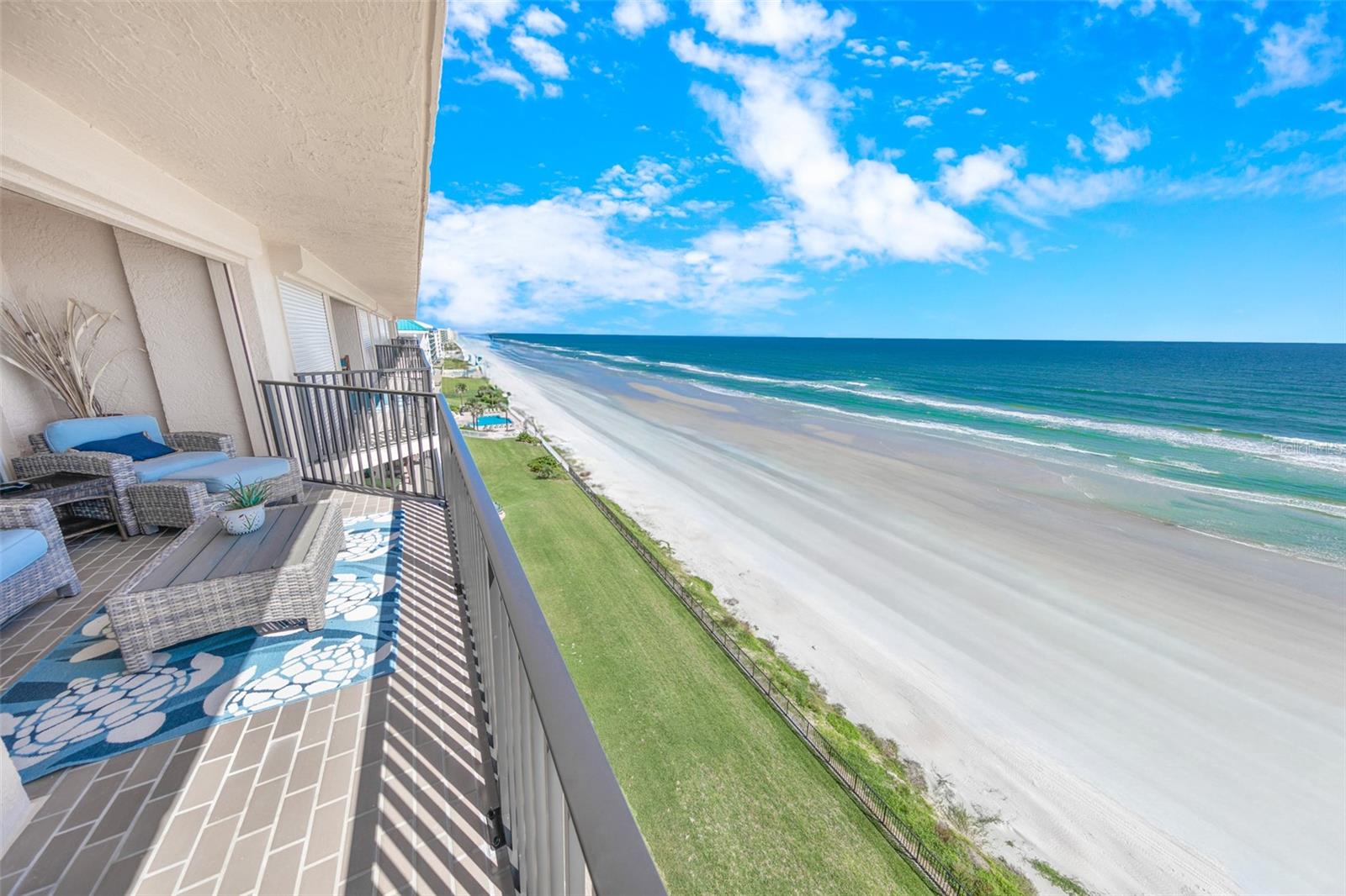 Image 9 of 62 For 4651 Atlantic Avenue 705