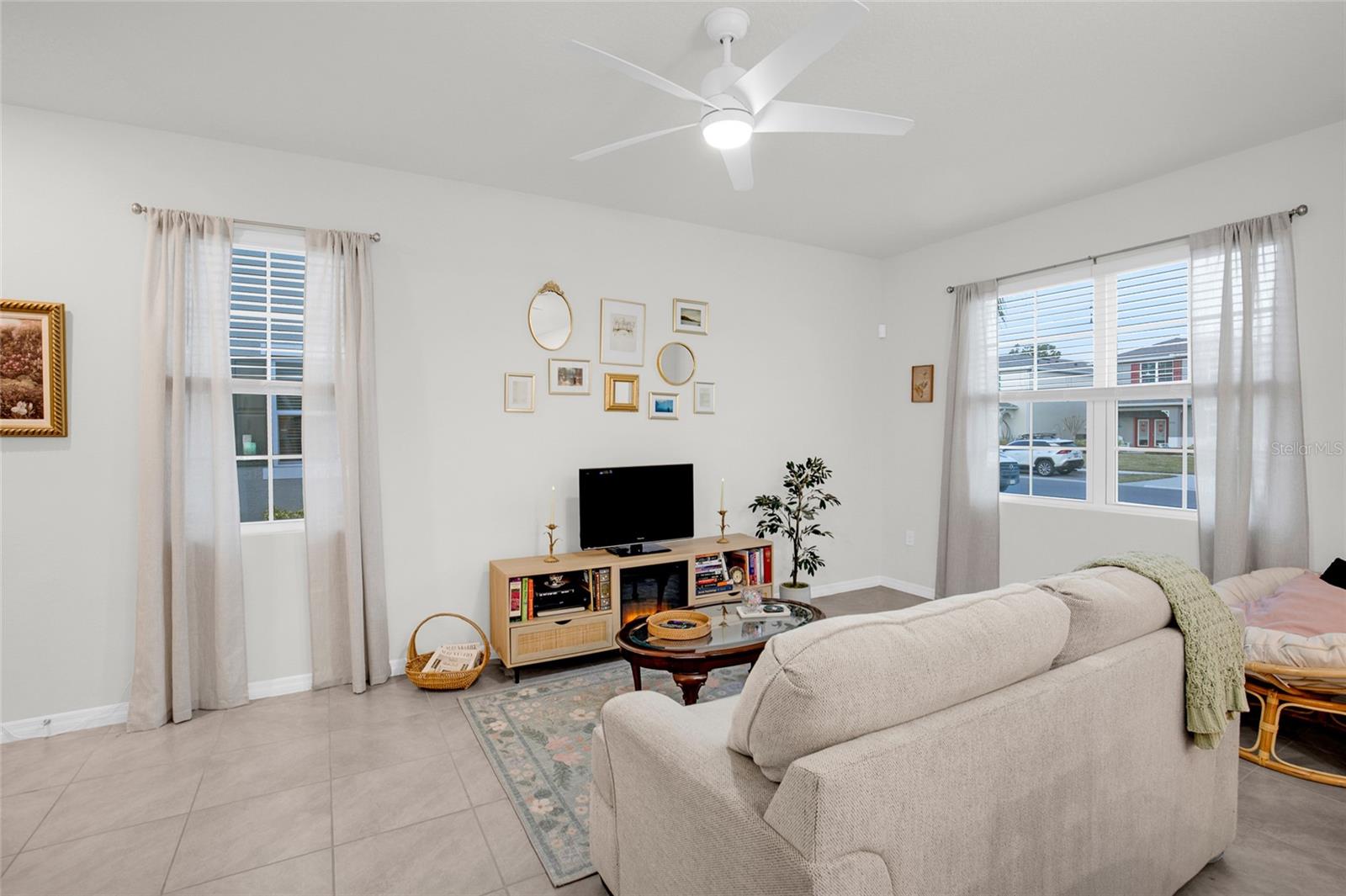 Image 10 of 44 For 3078 Meleto Boulevard