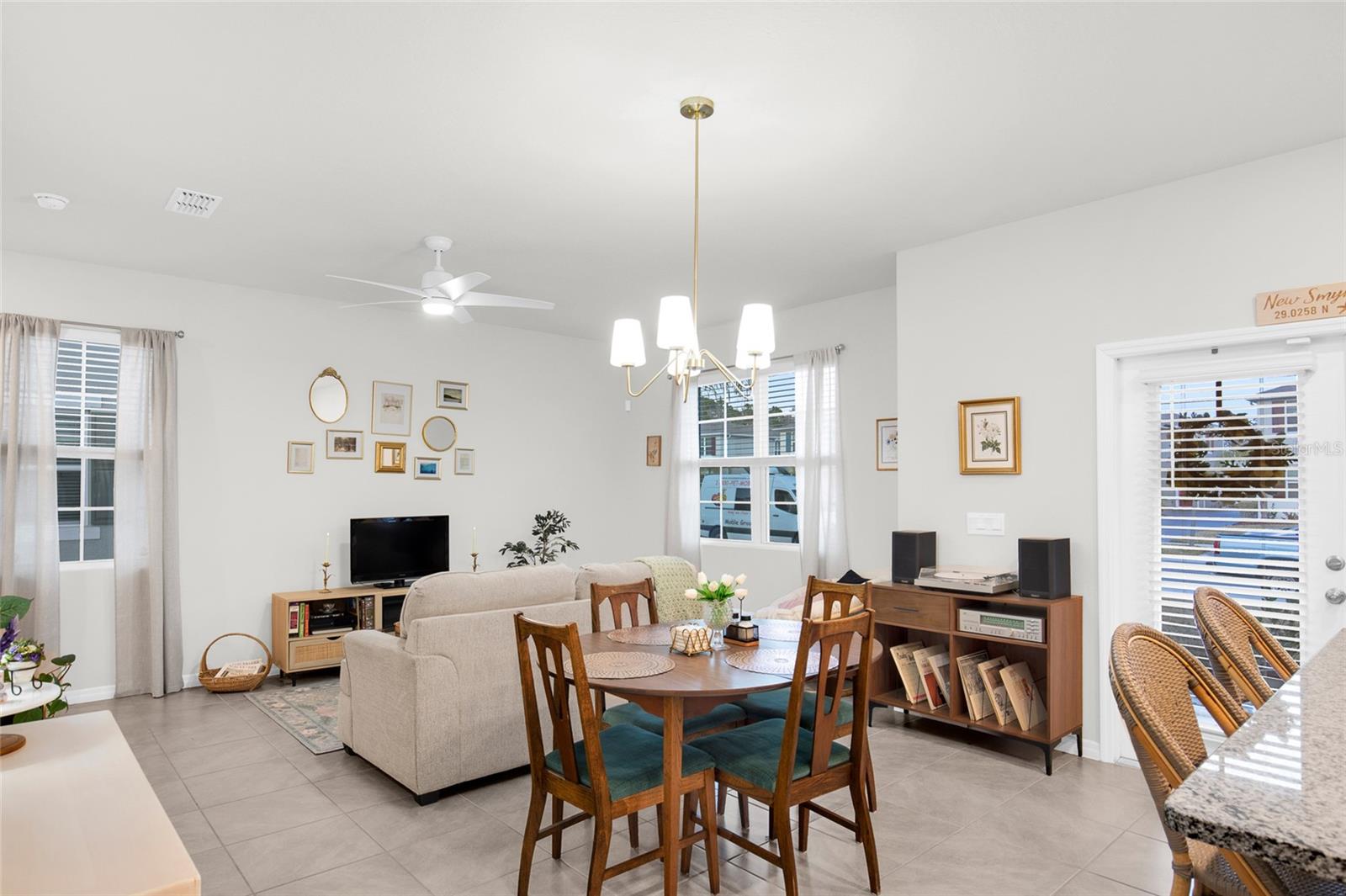 Image 16 of 44 For 3078 Meleto Boulevard