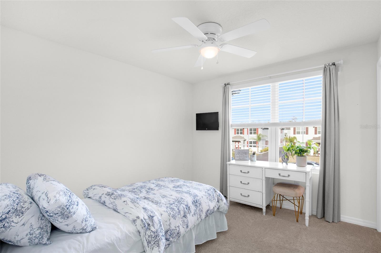 Image 27 of 44 For 3078 Meleto Boulevard