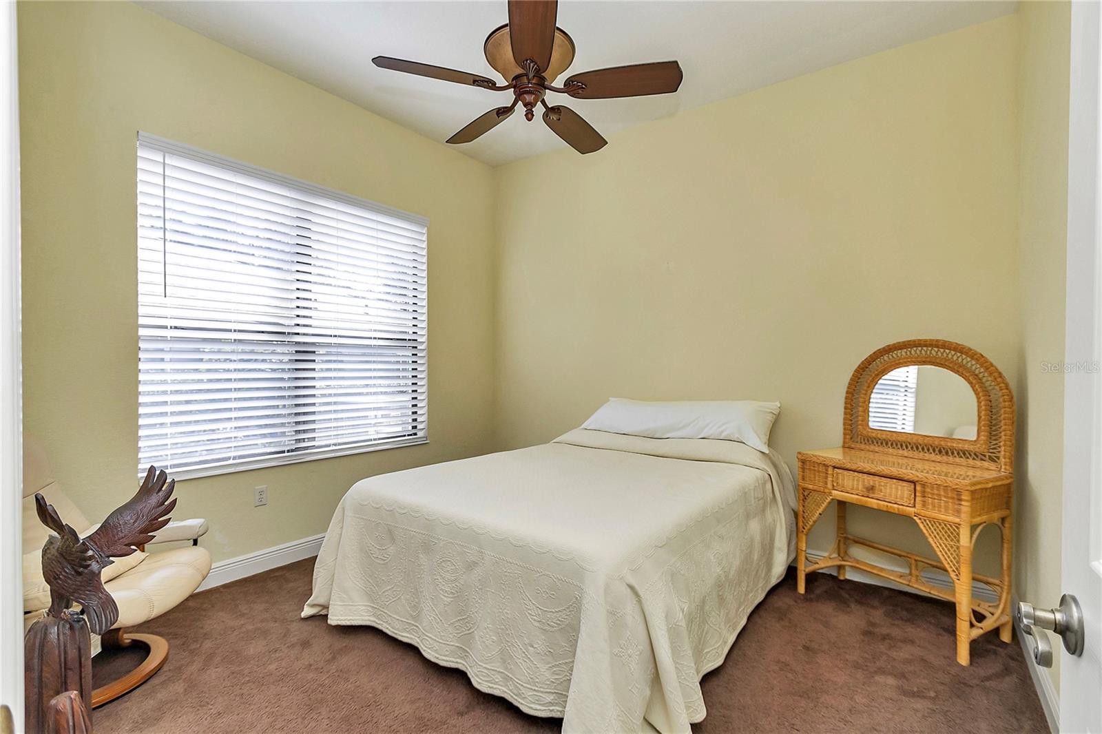 Image 24 of 79 For 5203 Grove Manor