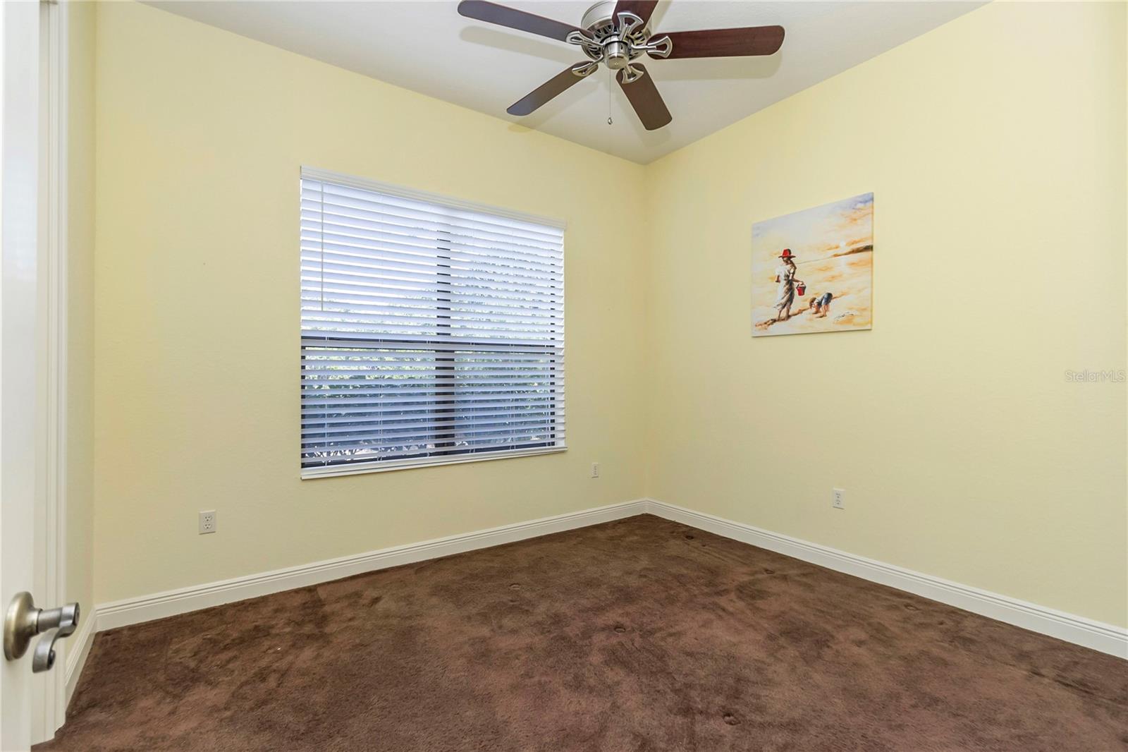 Image 28 of 79 For 5203 Grove Manor