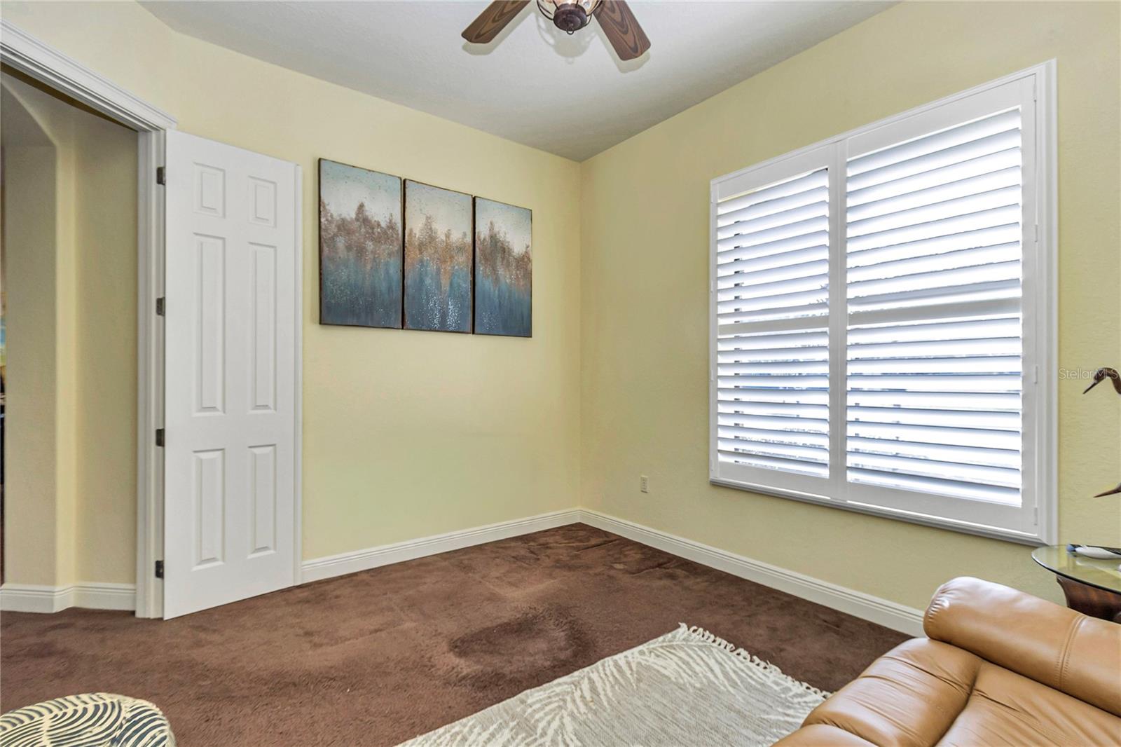 Image 31 of 79 For 5203 Grove Manor