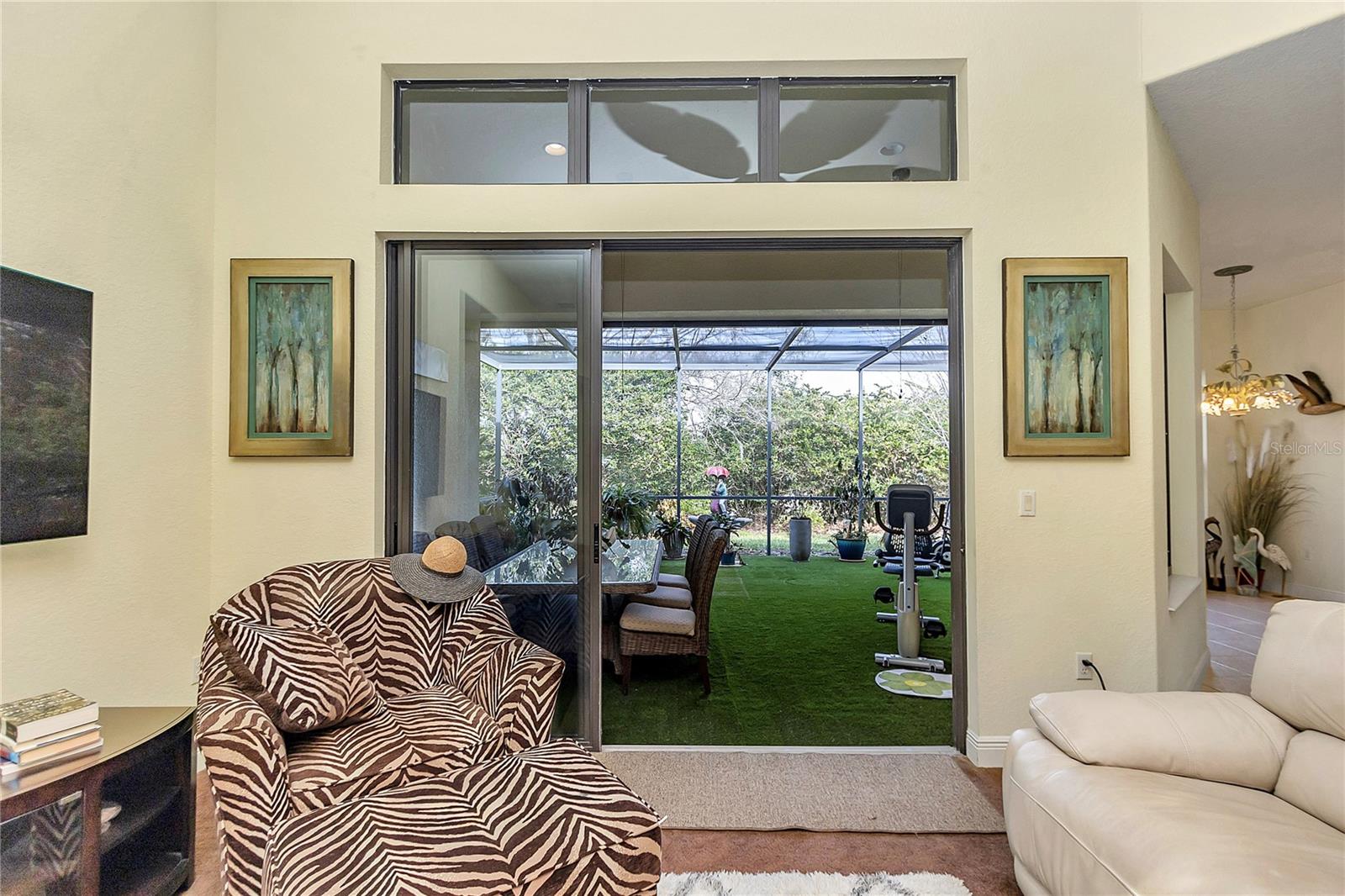 Image 9 of 79 For 5203 Grove Manor