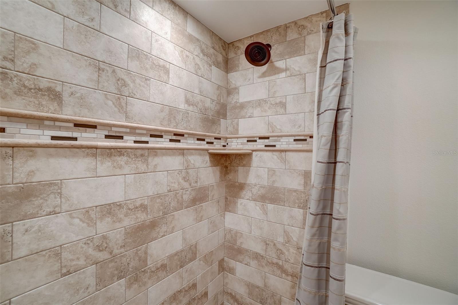 Image 22 of 46 For 5207 Atlantic Avenue 222