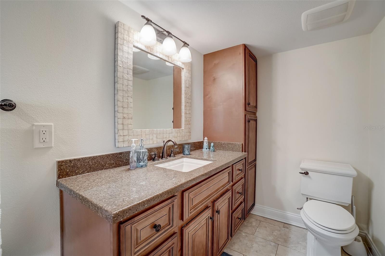 Image 27 of 46 For 5207 Atlantic Avenue 222