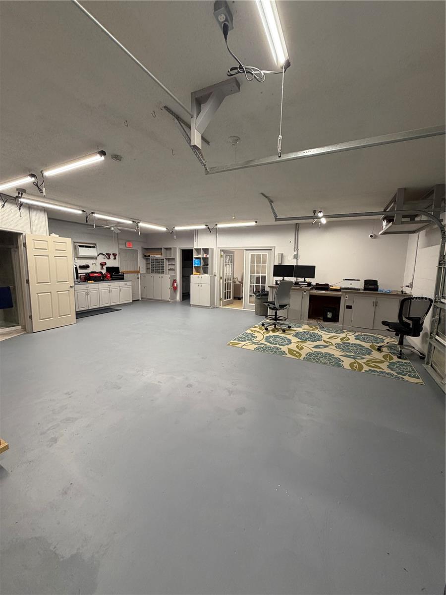 Image 5 of 6 For 2315 Guava Drive