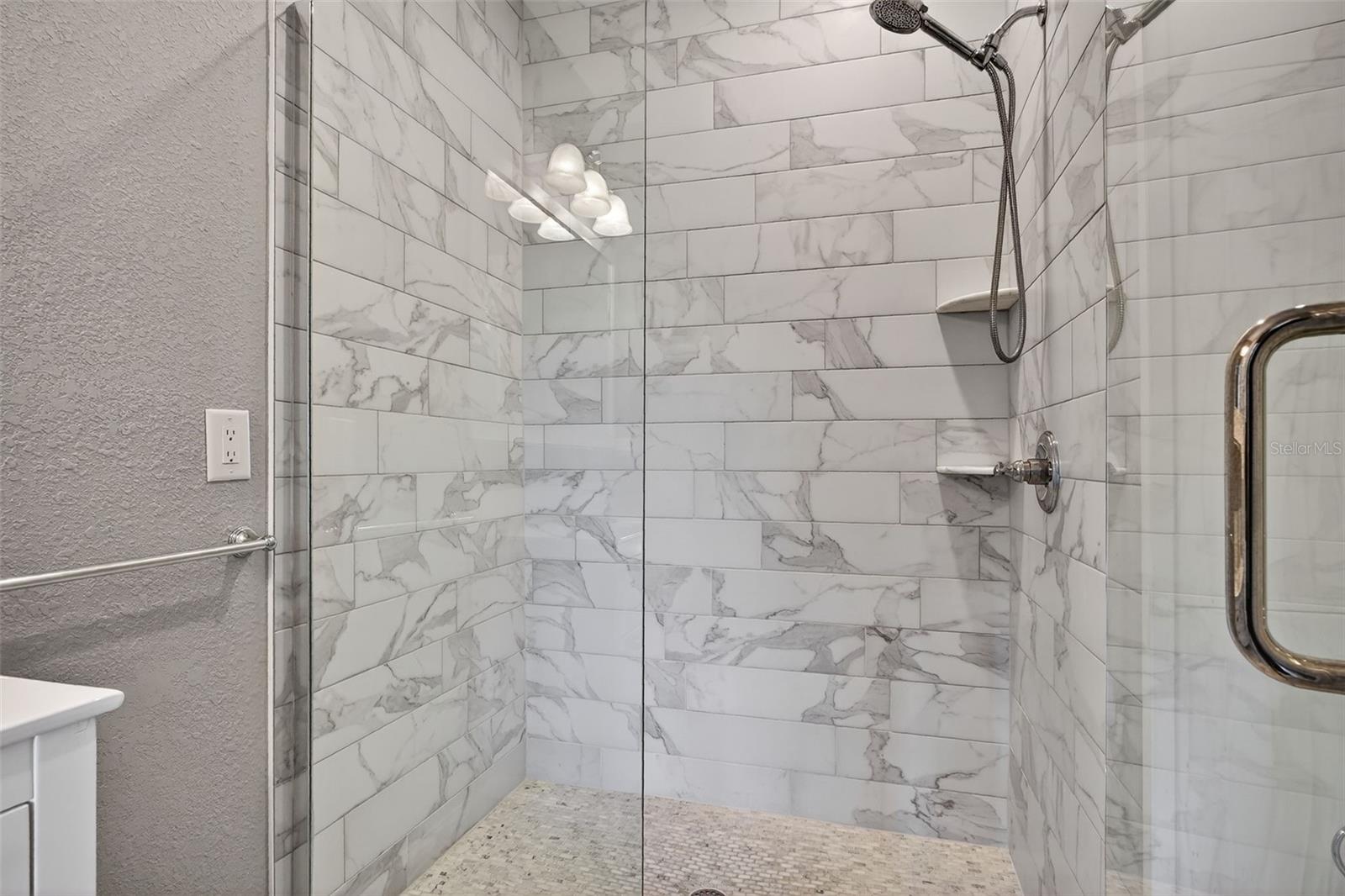 Listing photo id 12 for 2700 Peninsula Avenue 132