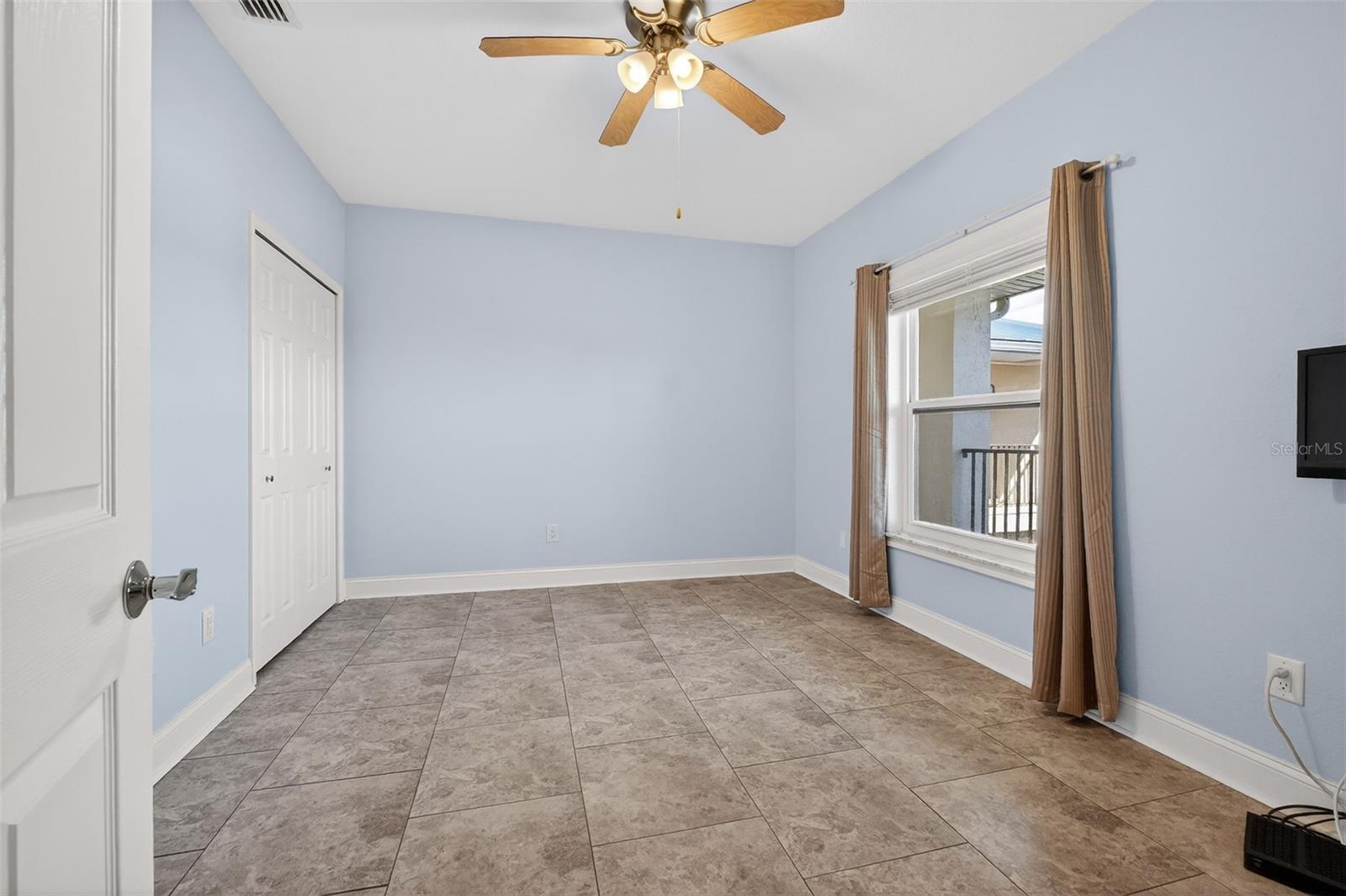 Listing photo id 23 for 2700 Peninsula Avenue 132