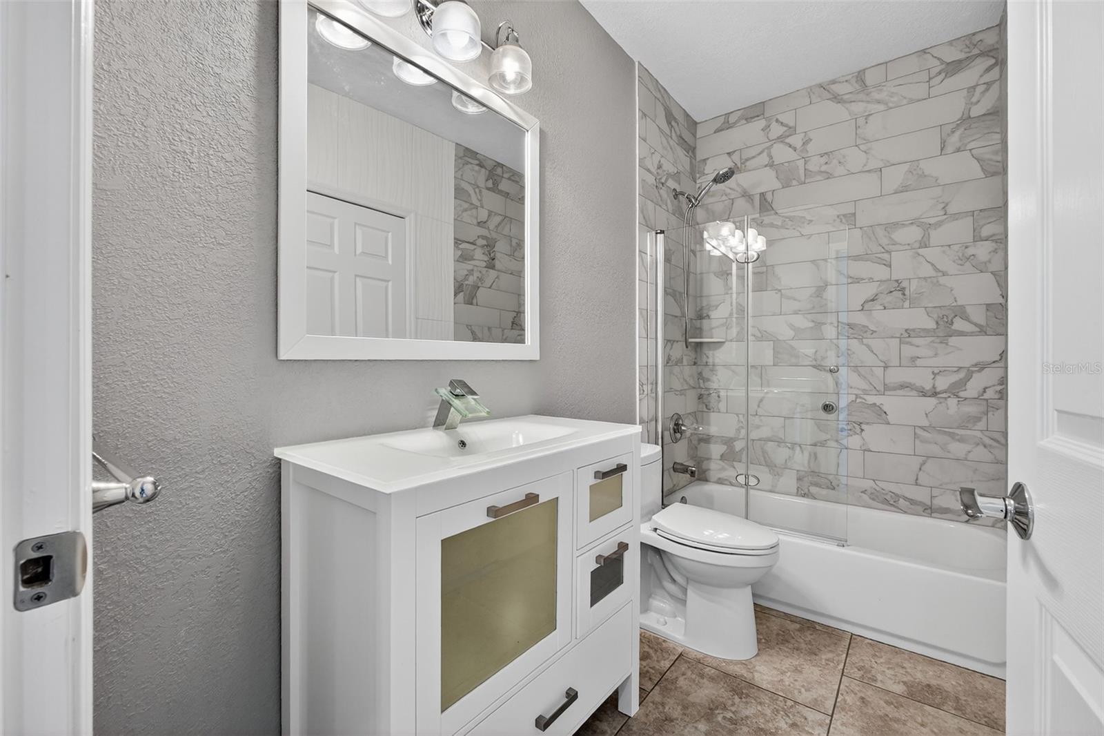 Listing photo id 25 for 2700 Peninsula Avenue 132