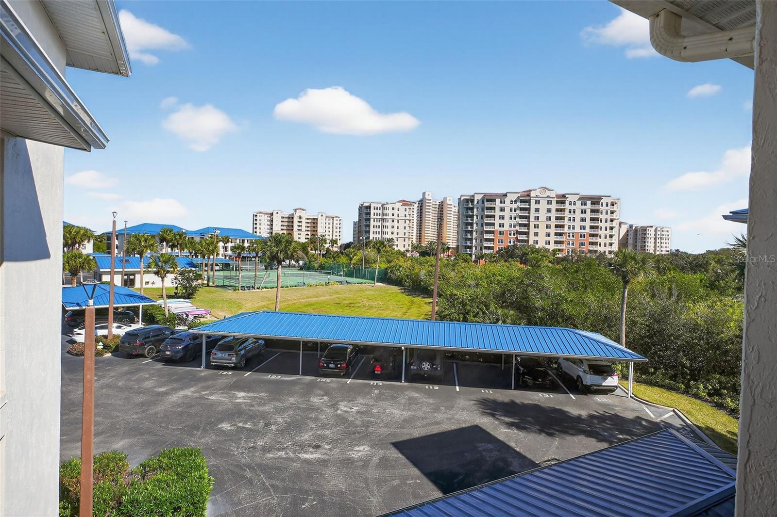 Listing photo id 29 for 2700 Peninsula Avenue 132