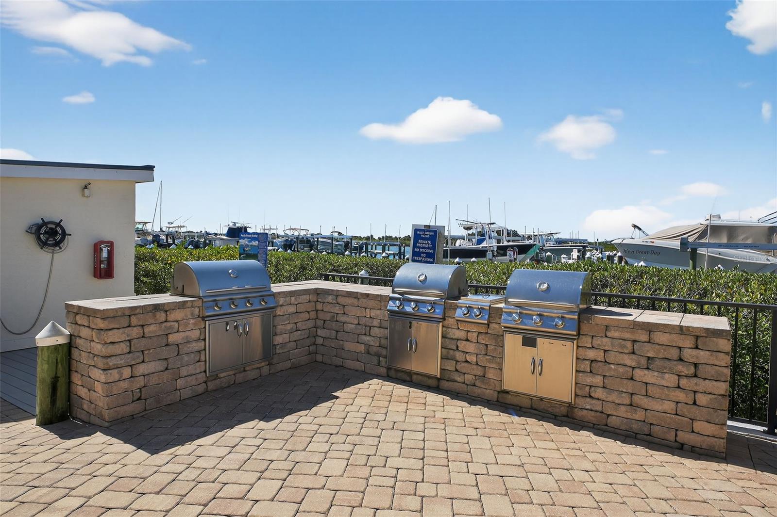 Listing photo id 38 for 2700 Peninsula Avenue 132