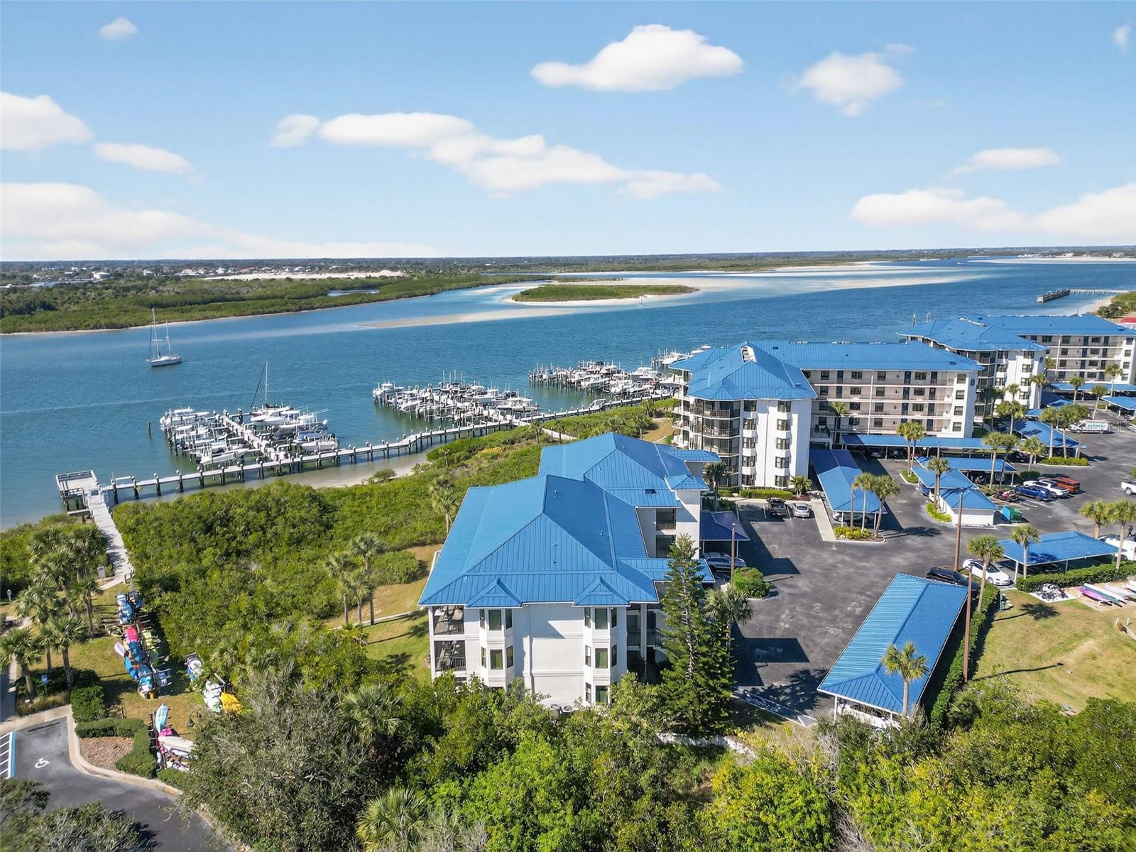 Listing photo id 53 for 2700 Peninsula Avenue 132