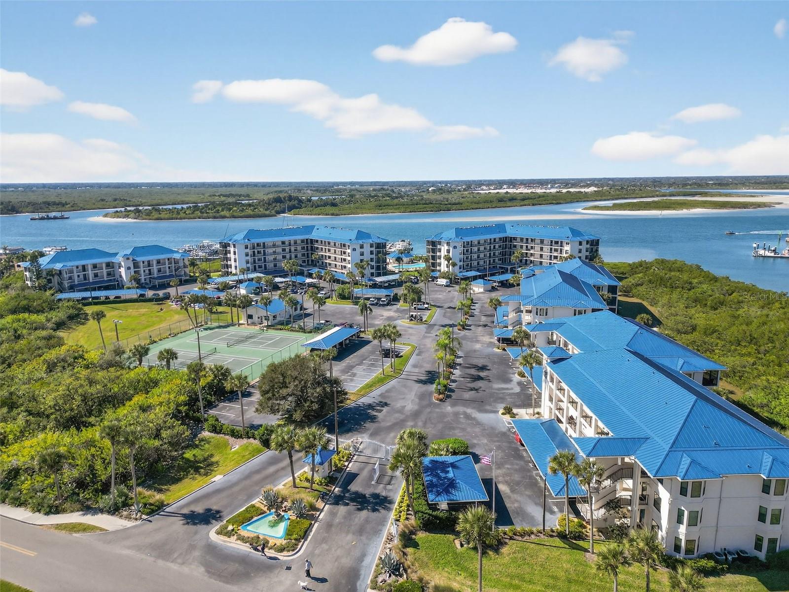 Listing photo id 59 for 2700 Peninsula Avenue 132