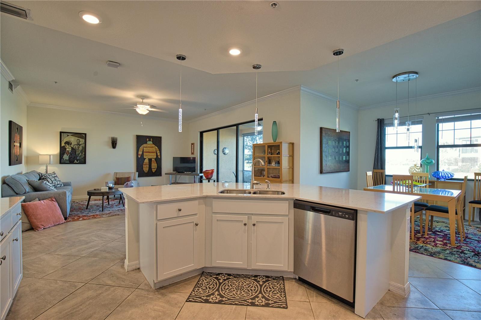 Image 20 of 47 For 10042 Crooked Creek Drive 102