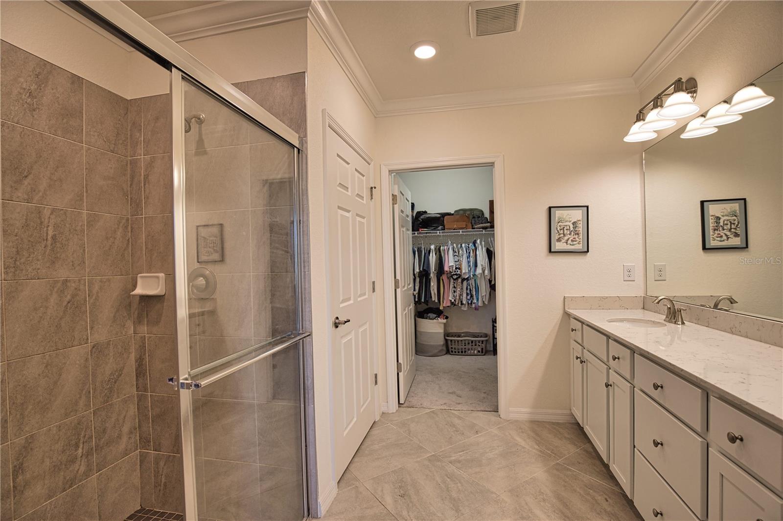 Image 28 of 47 For 10042 Crooked Creek Drive 102