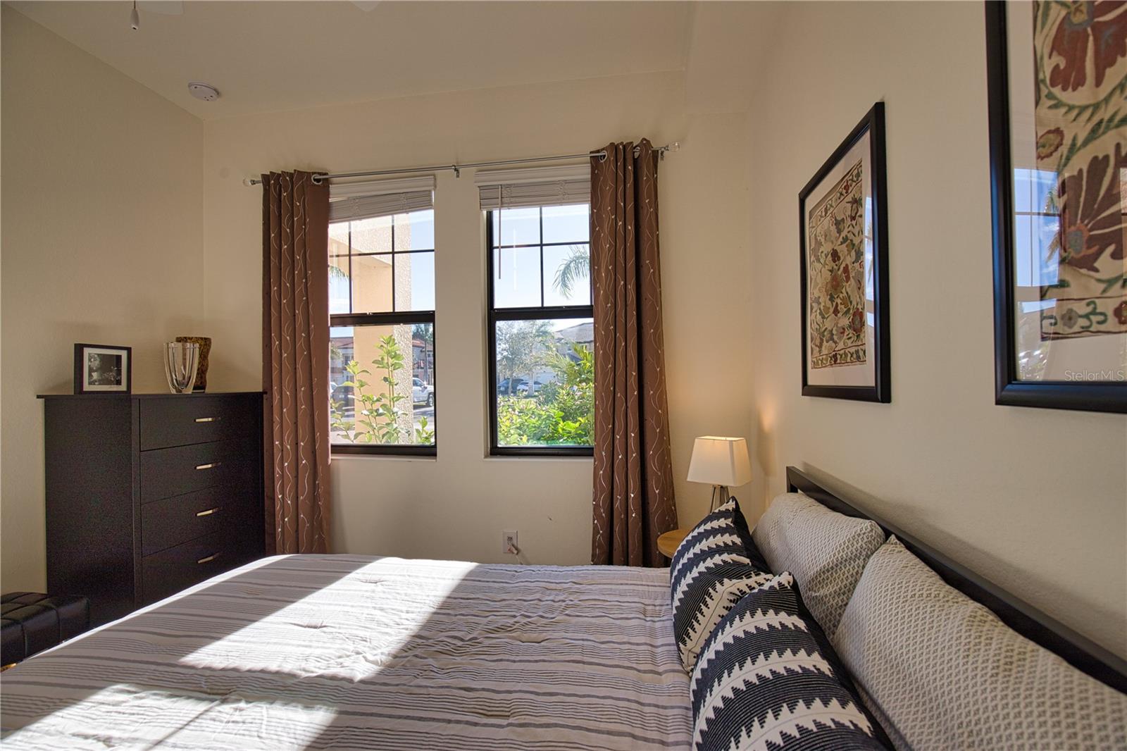 Image 33 of 47 For 10042 Crooked Creek Drive 102