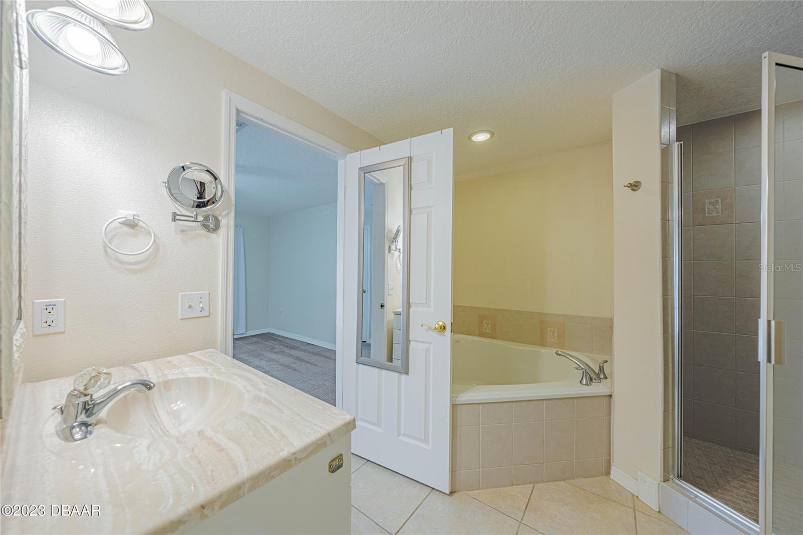 Image 18 of 36 For 3733 Cardinal Boulevard 2