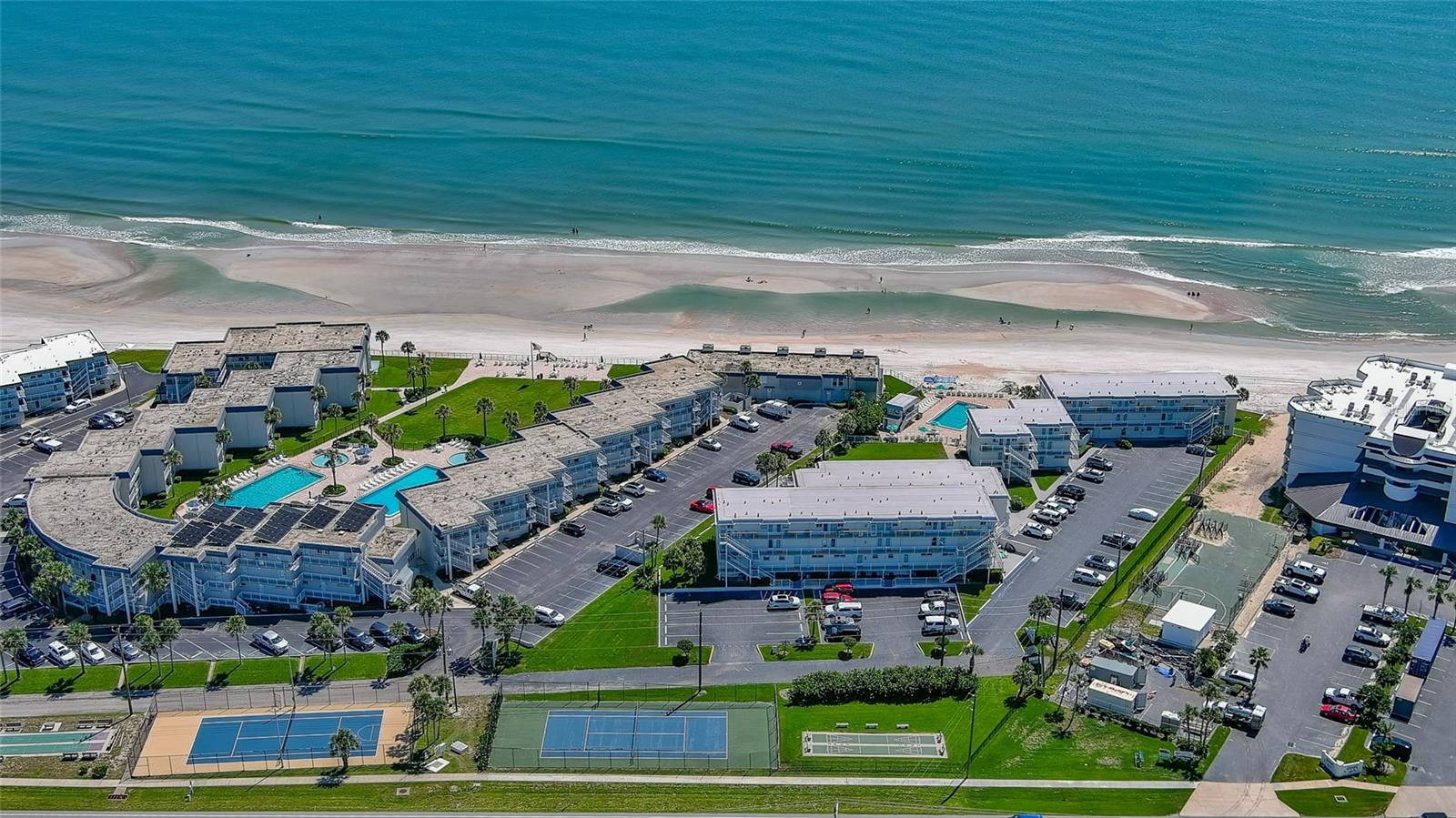 Image 4 of 44 For 4849 Saxon Drive C102