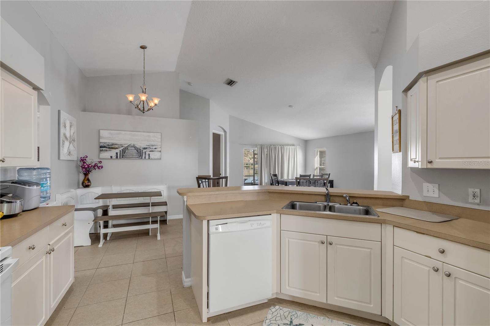 Image 14 of 72 For 649 Coral Trace Boulevard