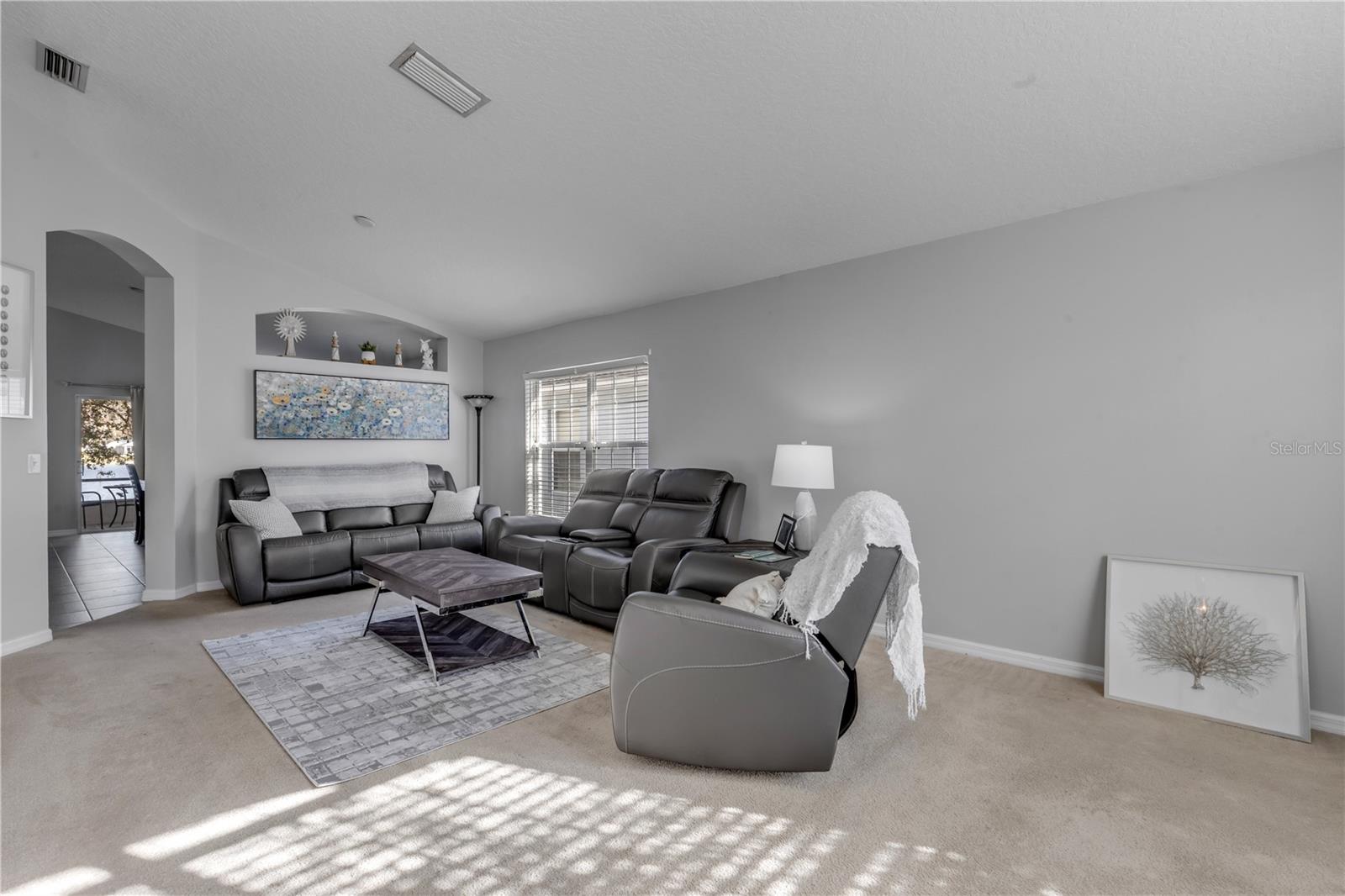 Image 17 of 72 For 649 Coral Trace Boulevard