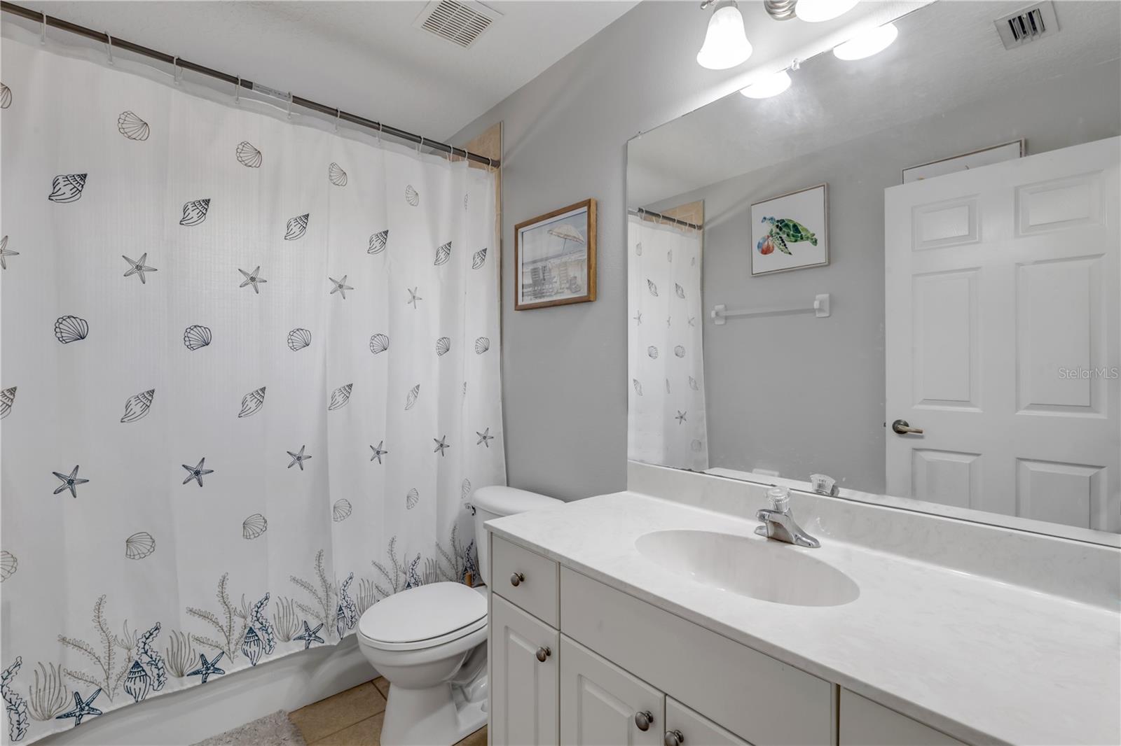 Image 27 of 72 For 649 Coral Trace Boulevard