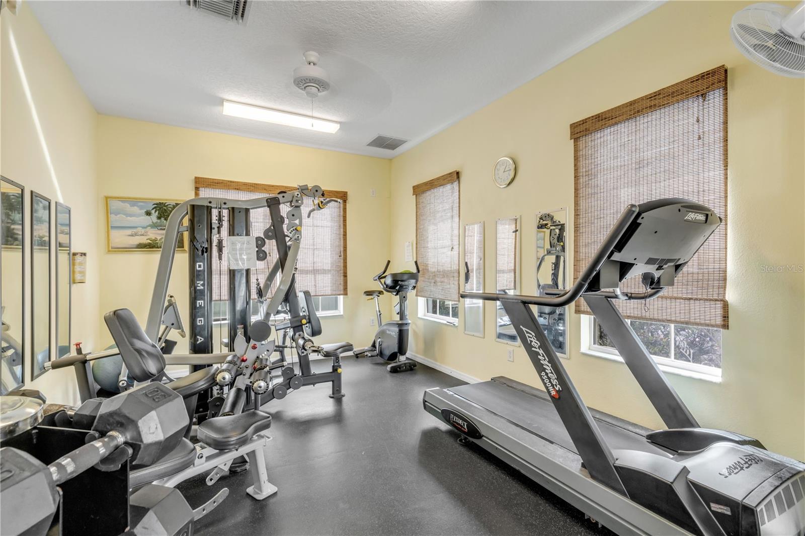 Image 53 of 72 For 649 Coral Trace Boulevard