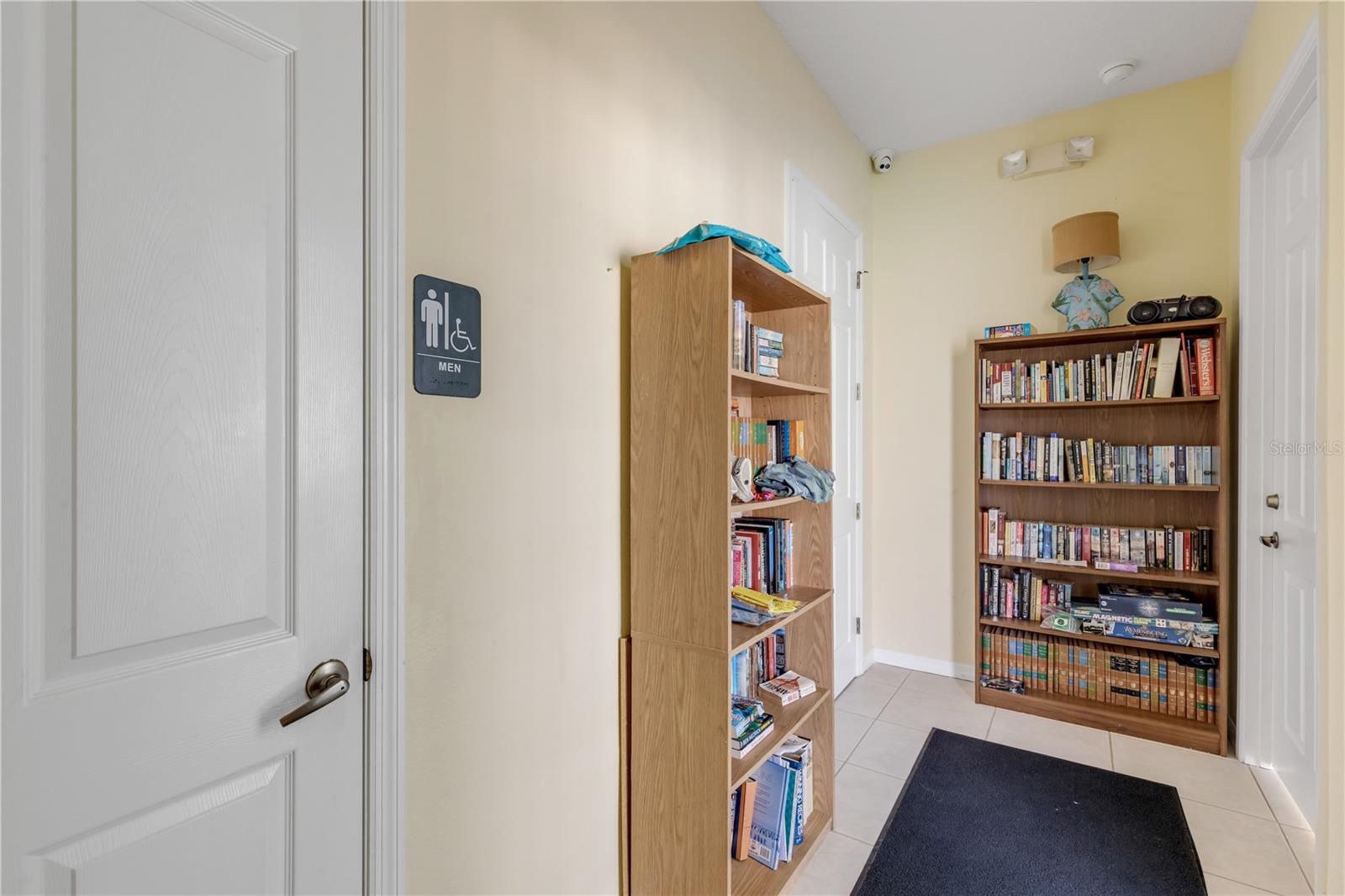 Image 60 of 72 For 649 Coral Trace Boulevard