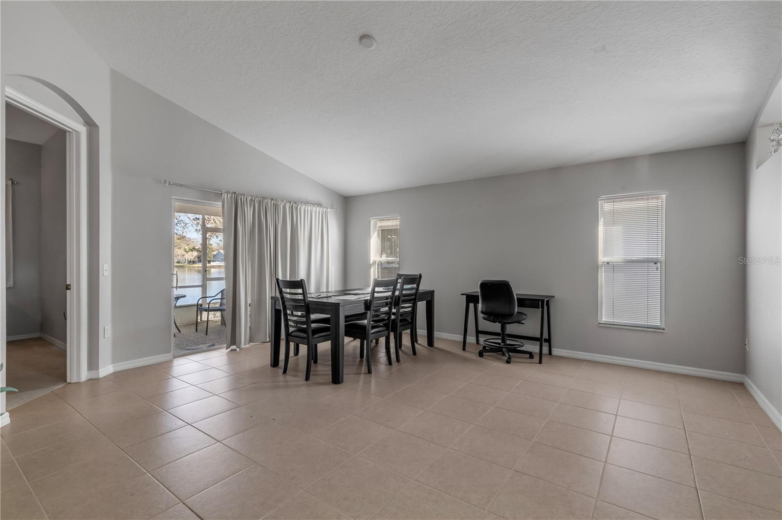 Image 7 of 72 For 649 Coral Trace Boulevard