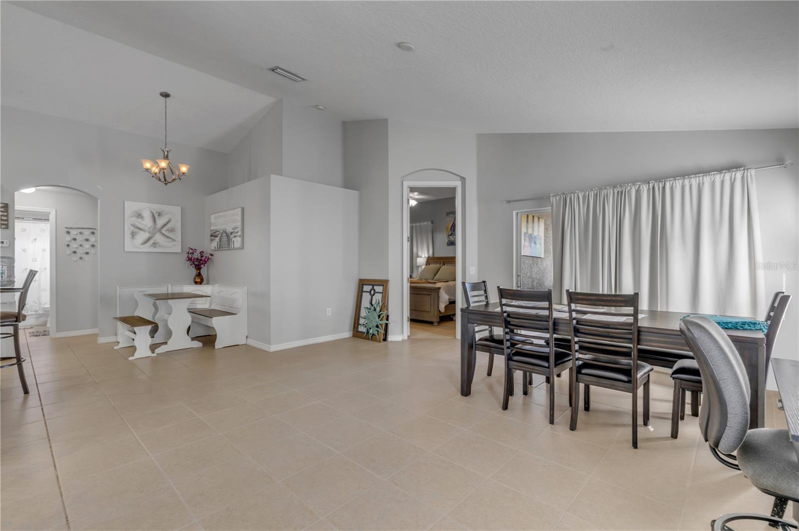 Image 8 of 72 For 649 Coral Trace Boulevard