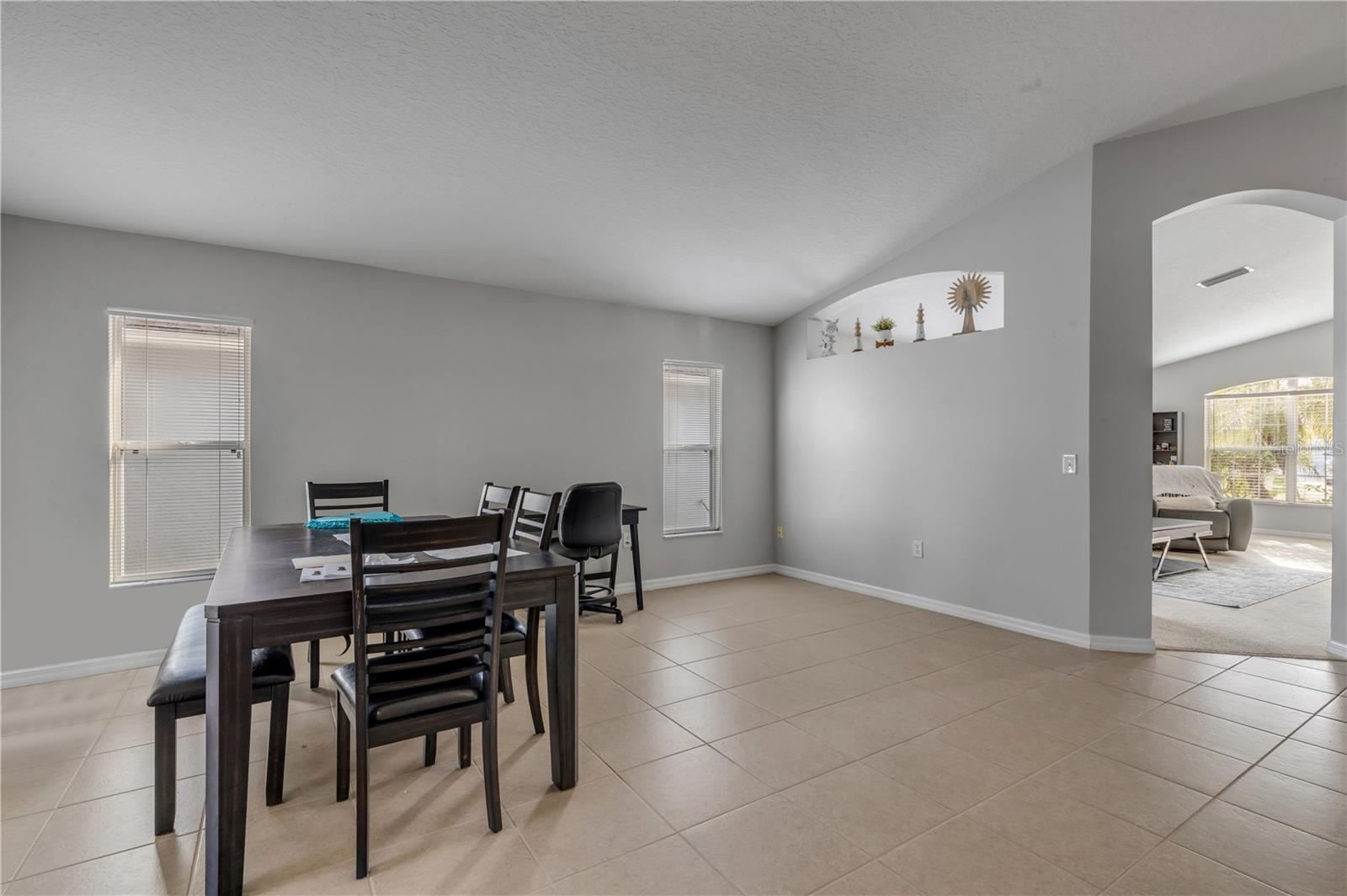 Image 9 of 72 For 649 Coral Trace Boulevard