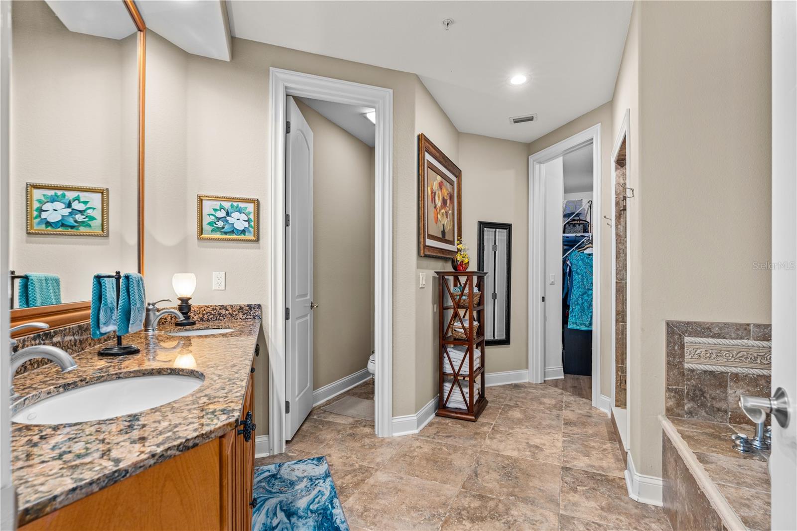 Image 26 of 54 For 2450 Ocean Shore Boulevard 116