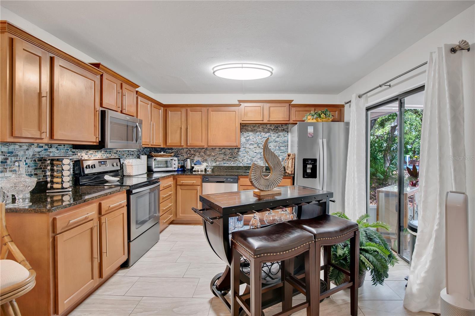 Image 9 of 30 For 4150 Atlantic Avenue 111b