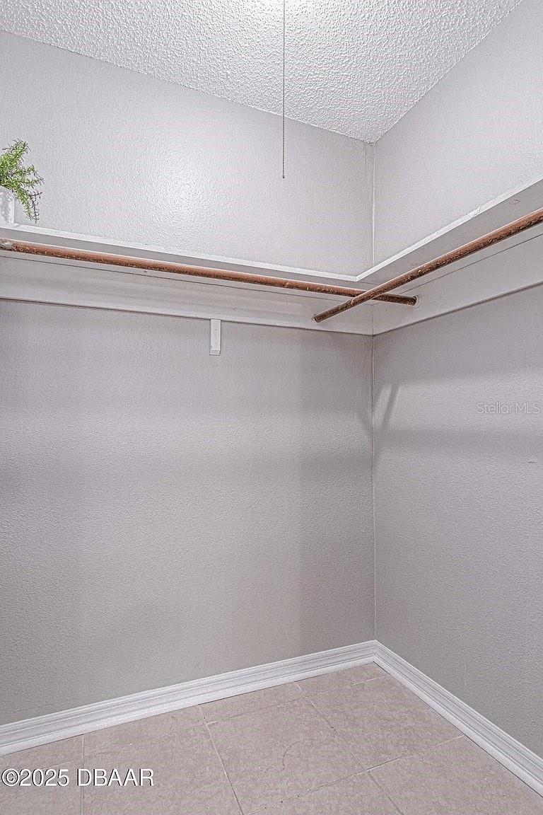 Image 16 of 19 For 1600 Big Tree Road H4