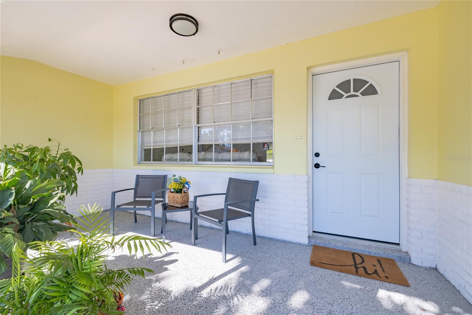 Image 12 of 32 For 692 Gaslight Drive