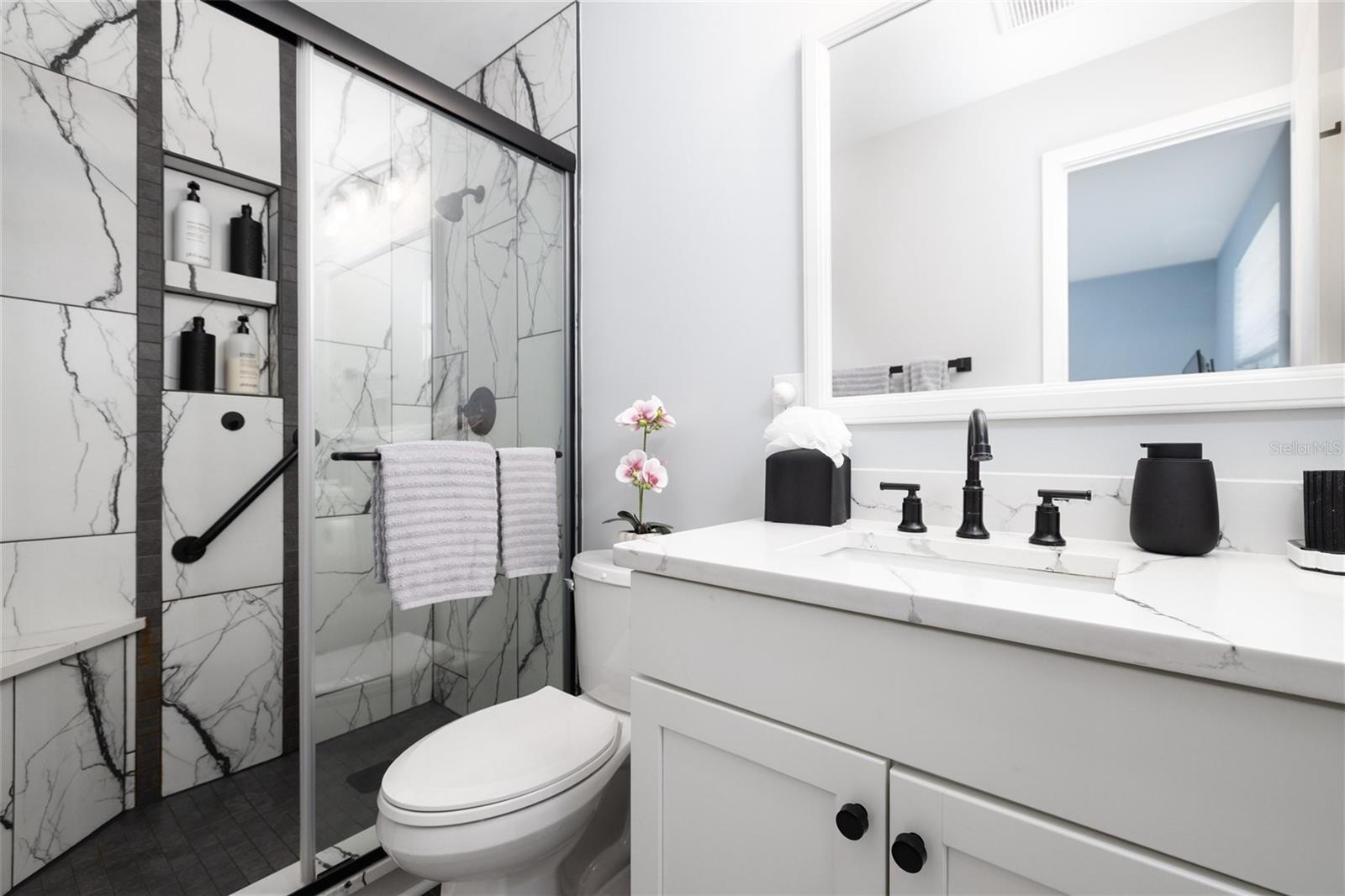 Image 18 of 32 For 692 Gaslight Drive