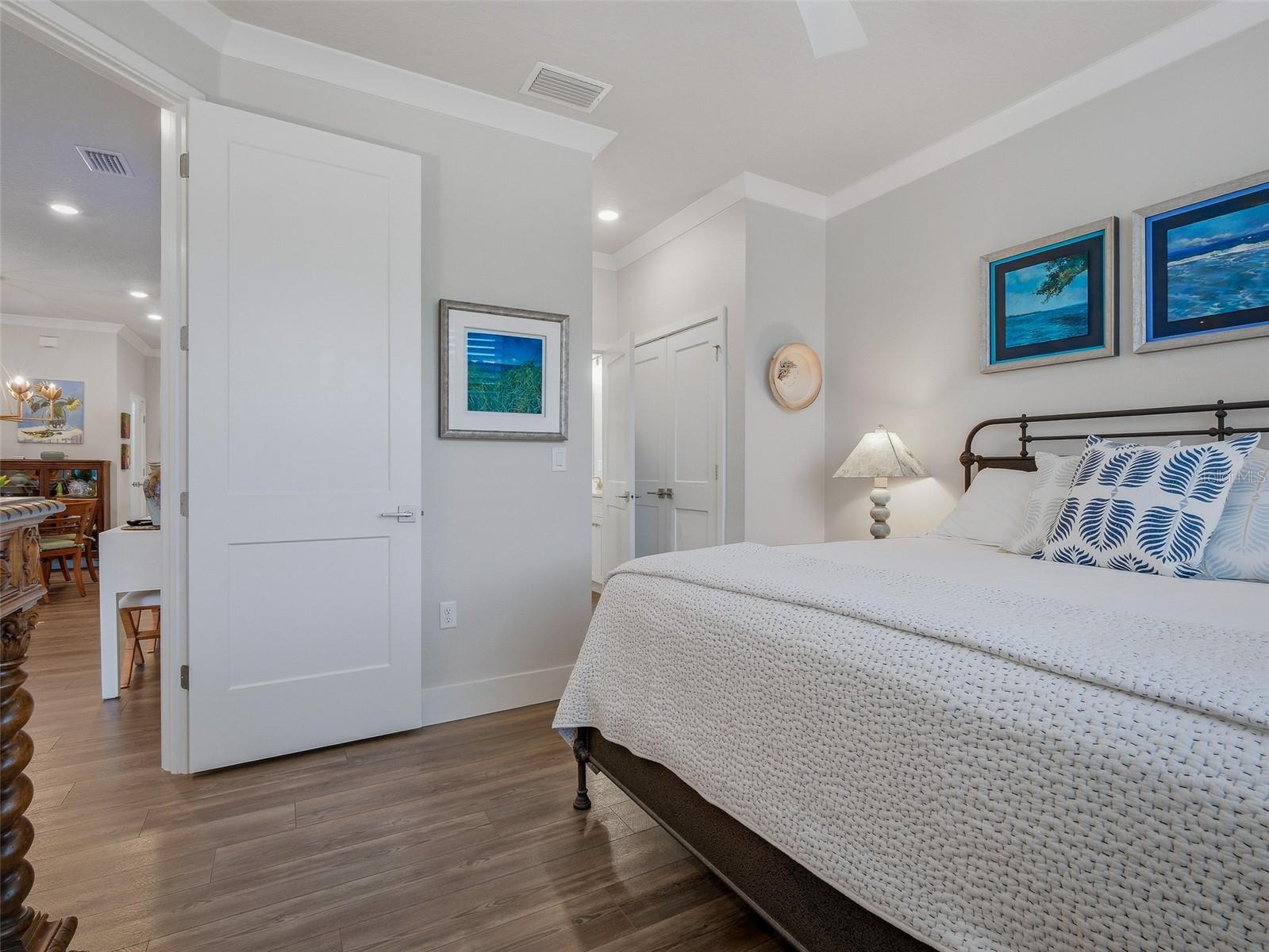 Image 22 of 77 For 3074 Isles Way