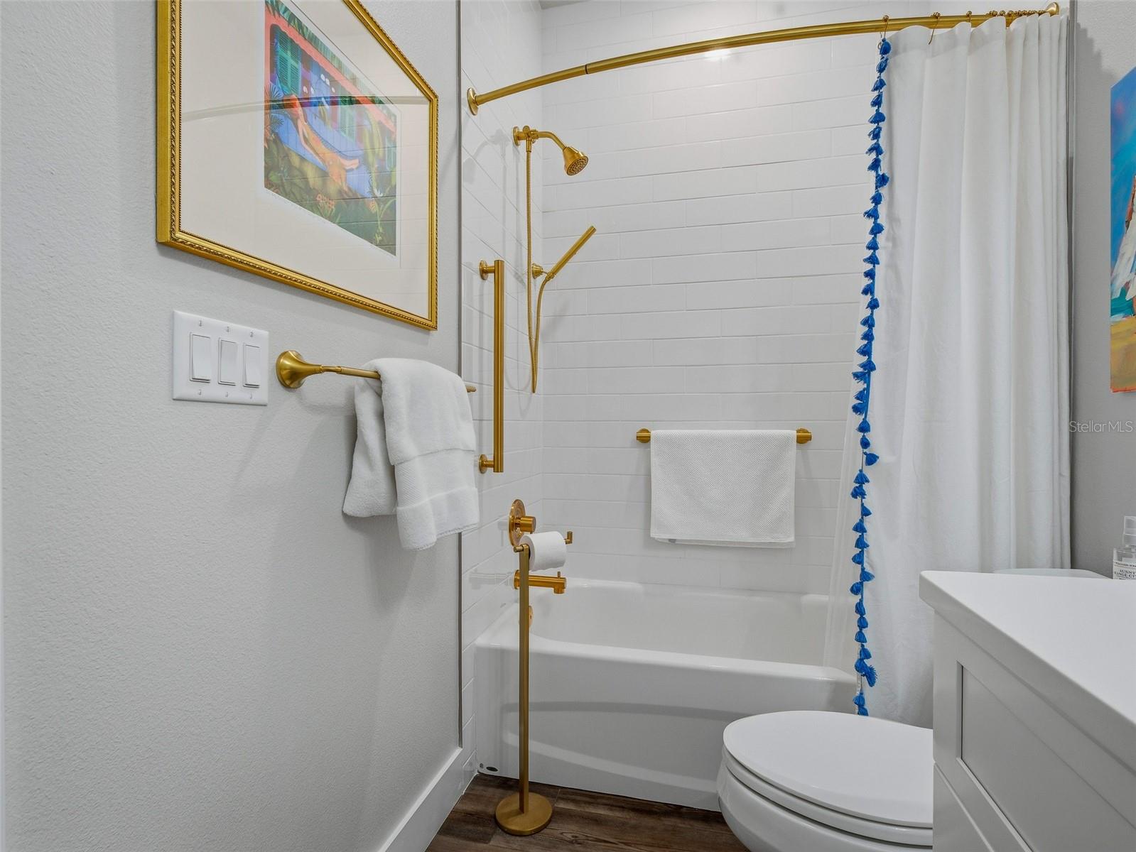 Image 50 of 77 For 3074 Isles Way