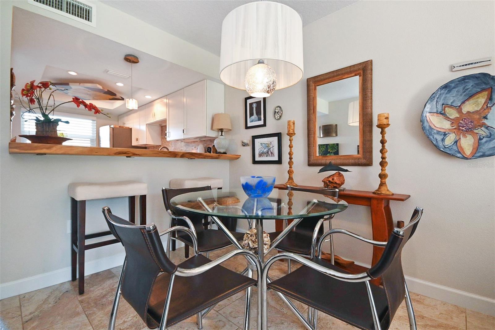 Image 12 of 35 For 325 Causeway  1020