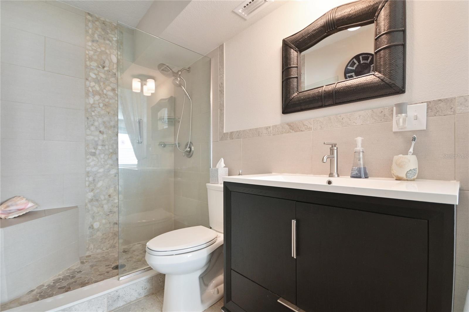 Image 20 of 35 For 325 Causeway  1020