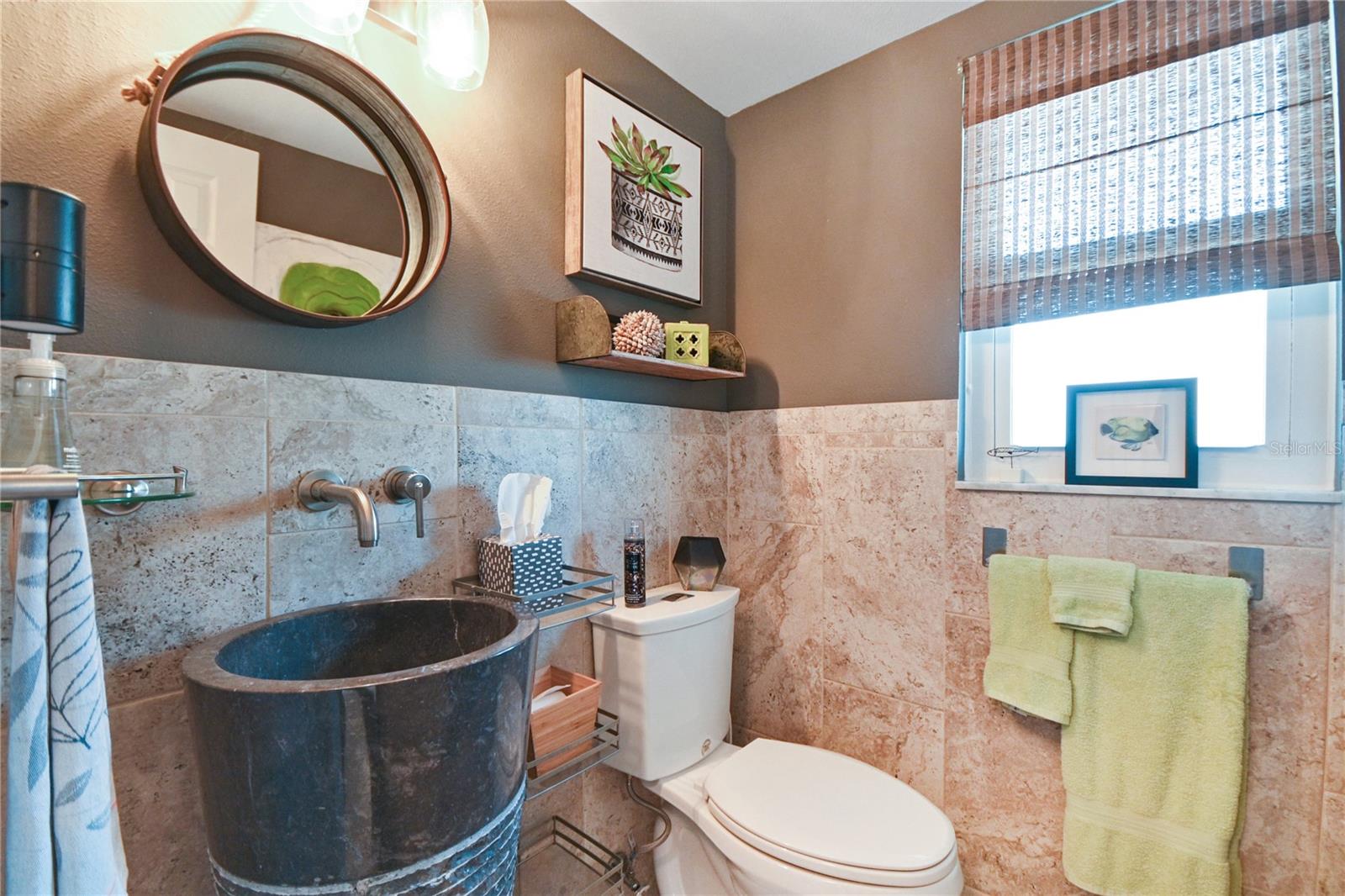 Image 22 of 35 For 325 Causeway  1020