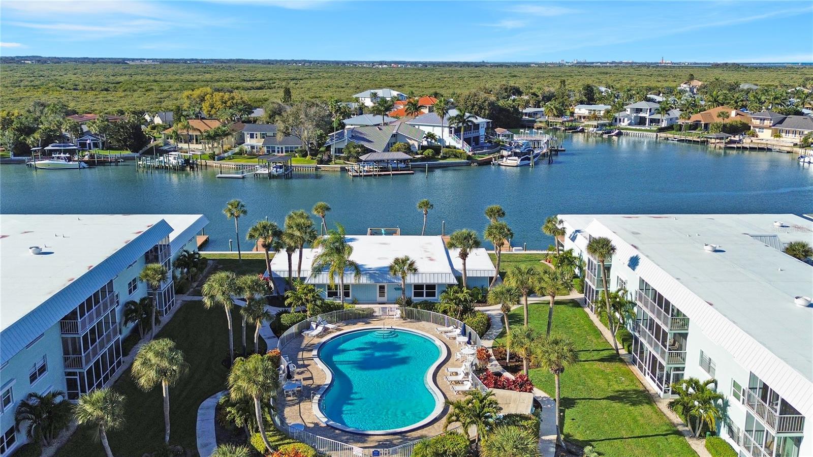 Image 28 of 35 For 325 Causeway  1020