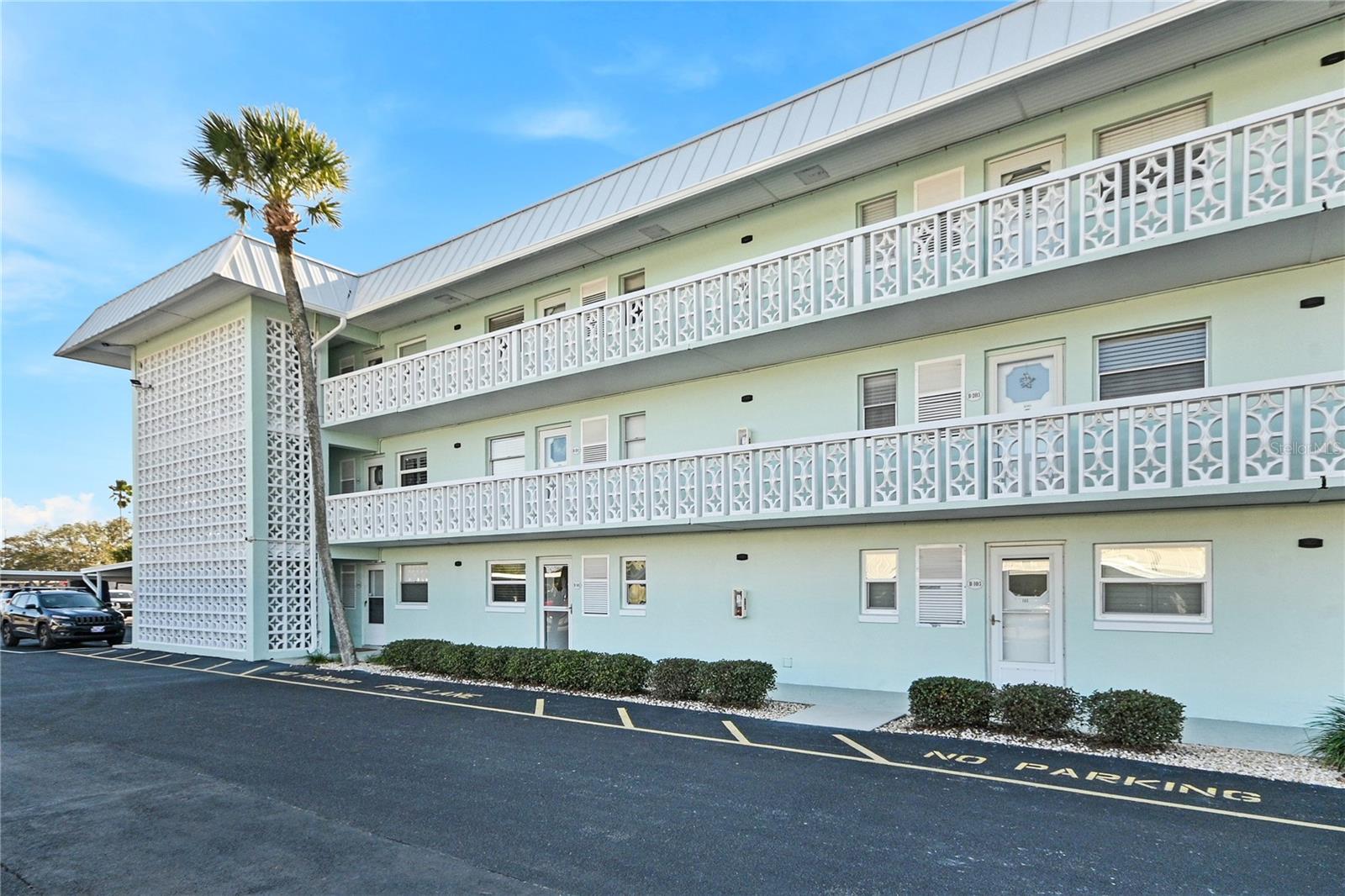 Image 34 of 35 For 325 Causeway  1020